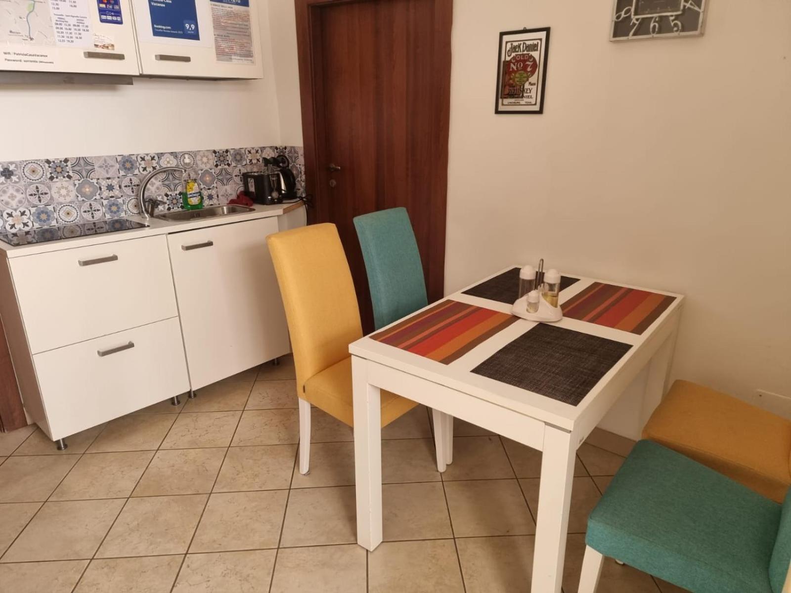 Patrizia Casa Vacanze Сант'Агнело Екстериор снимка